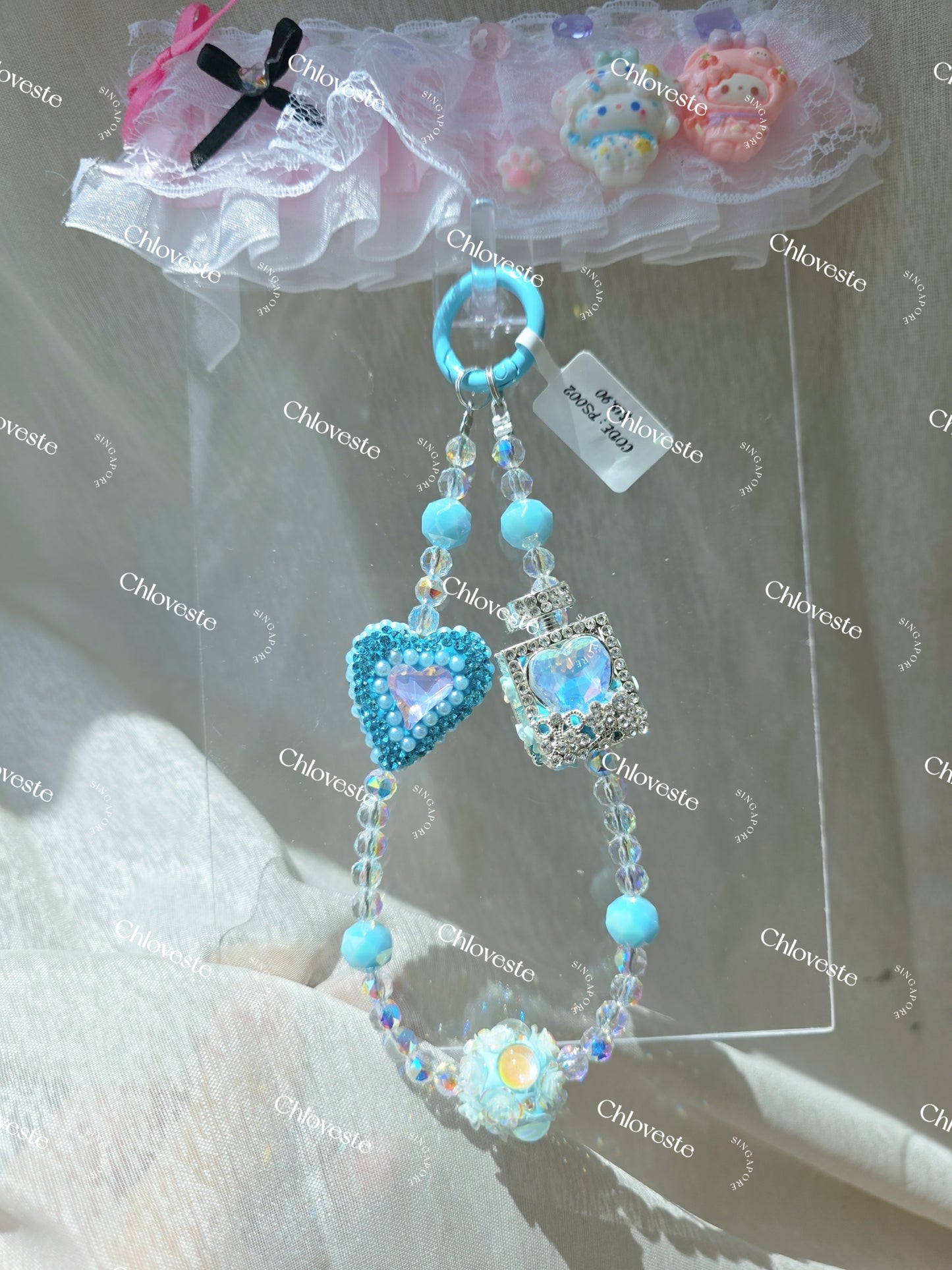 (PS002) Blue blinks with perfume bottle and heart